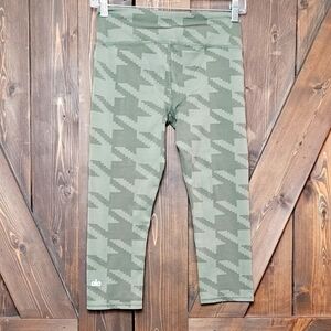 ALO Yoga Houndstoot Print Airbrush Leggings In Jungle Green Womens Small Cropped